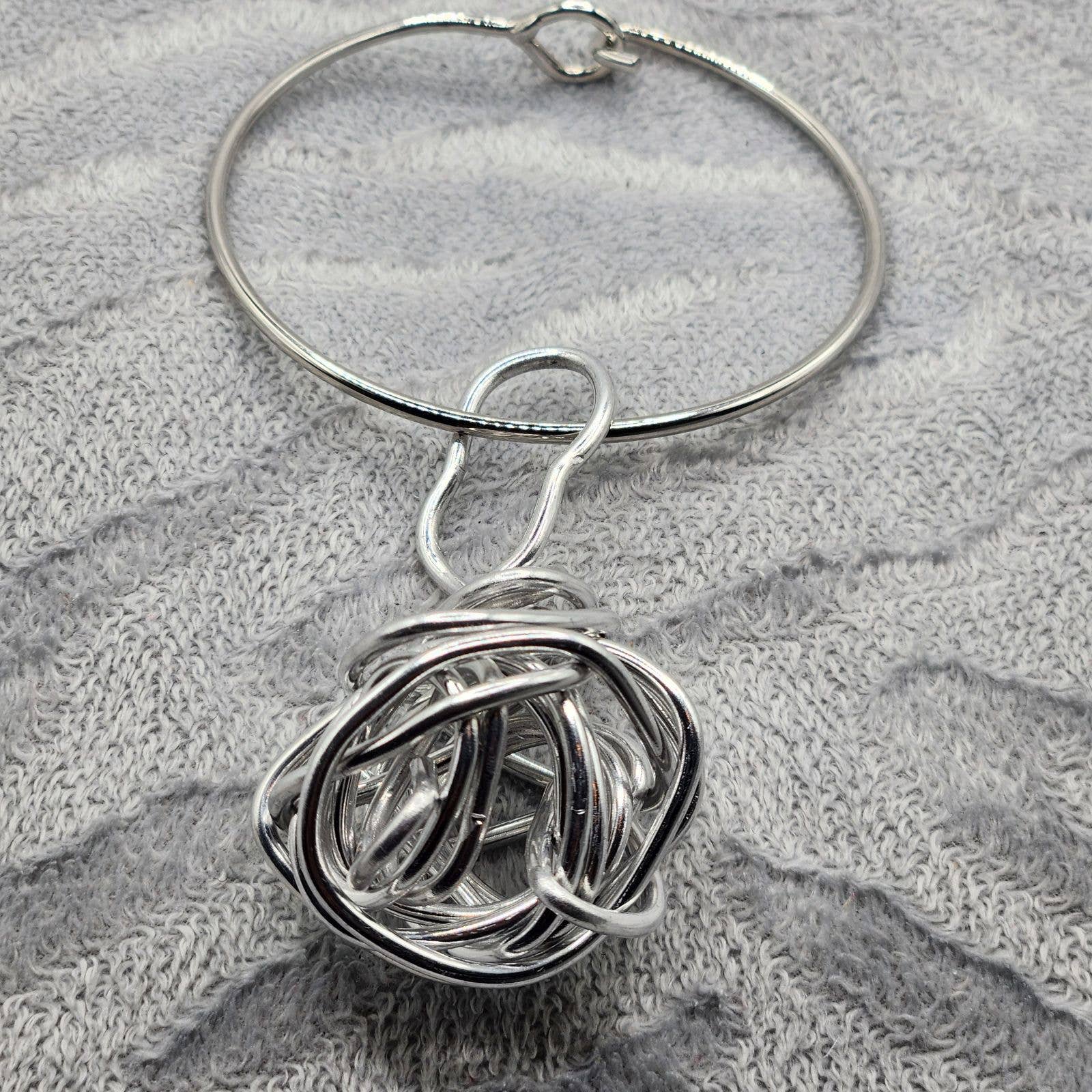 Silver Knot Dangling Bracelet